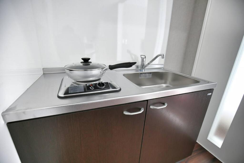 Apartment Edogawa Japanese Style 202 Has Direct Access To Akihabara And Shinjuku, With Convenient Transportation And Free Wifi