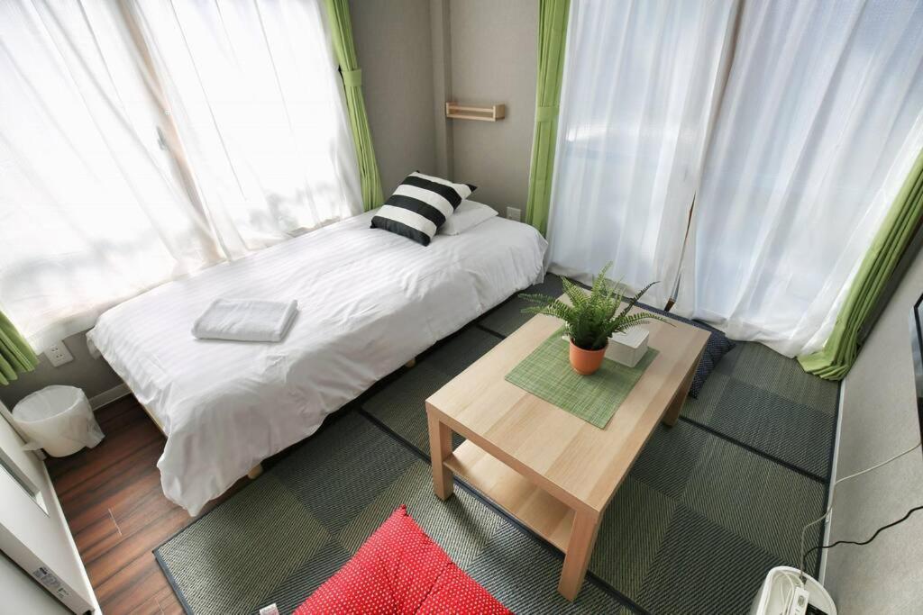 Apartment Edogawa Japanese Style 202 Has Direct Access To Akihabara And Shinjuku, With Convenient Transportation And Free Wifi *