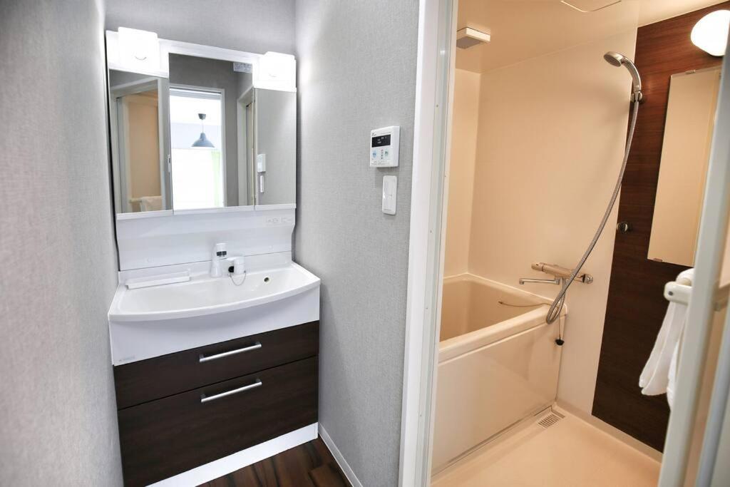 Appartement Edogawa Japanese Style 202 Has Direct Access To Akihabara And Shinjuku, With Convenient Transportation And Free Wifi Tōkyō